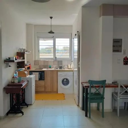 Melissi Korinthias * Melíssion