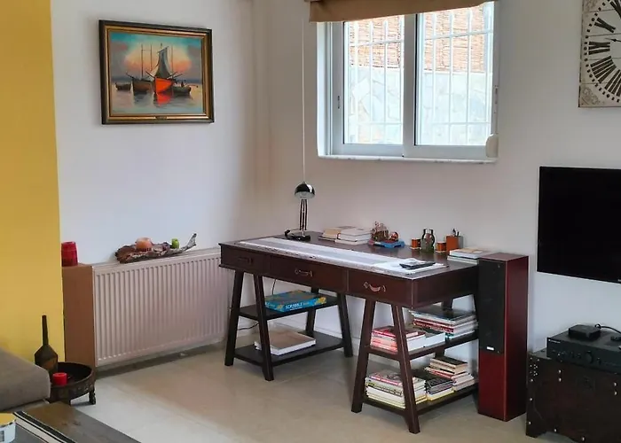 Melissi Korinthias *